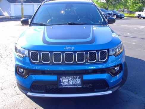 Used 2023 Jeep Compass Limited w/ Sun and Sound Group AWD/4WD image 32