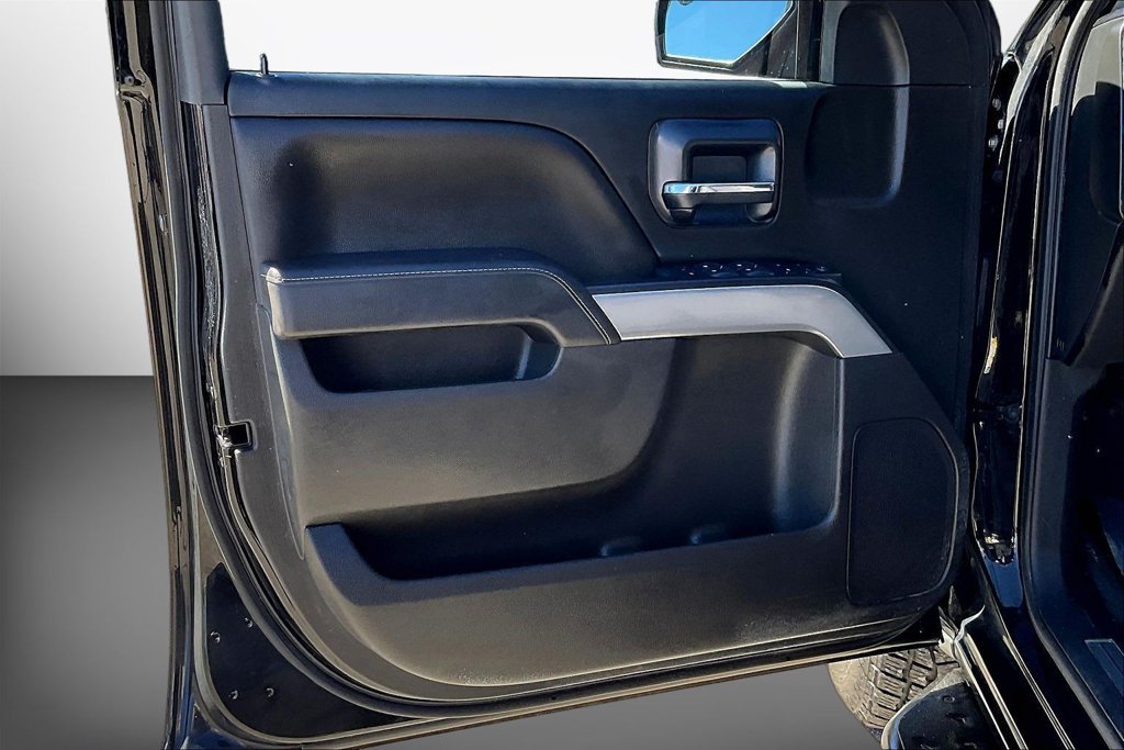 Used 2018 Chevrolet Silverado 1500 LT w/ All Star Edition AWD/4WD image 20