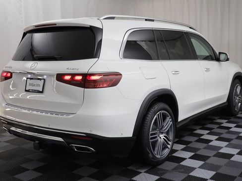 Used 2024 Mercedes-Benz GLS 450 4MATIC image 20