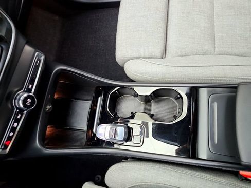 Certified 2023 Volvo XC40 Recharge Ultimate w/ Protection Package Premier AWD/4WD image 22