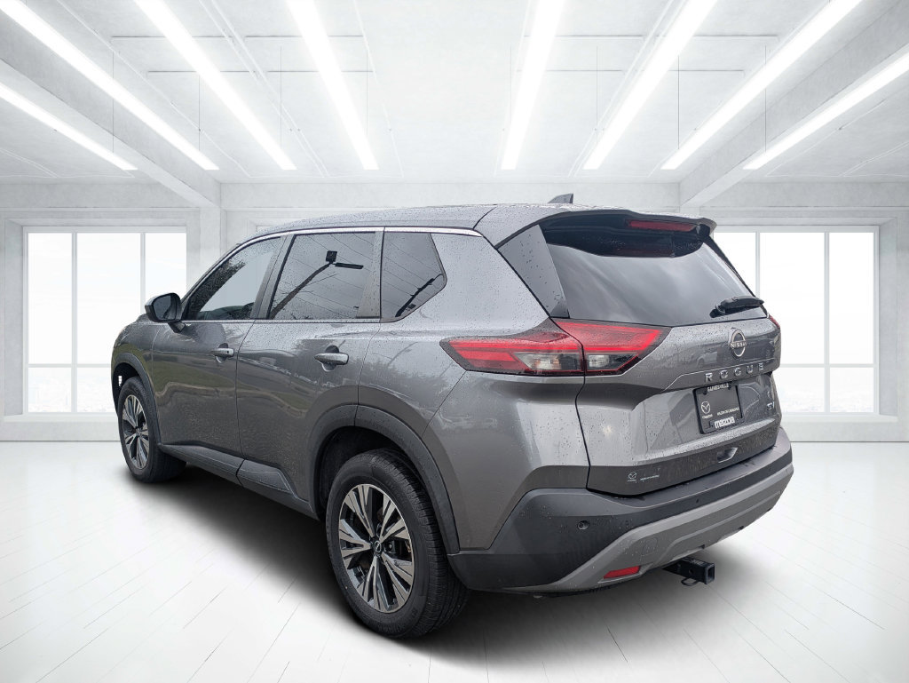 Used 2023 Nissan Rogue SV FWD image 5