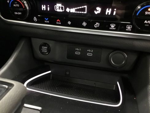 Used 2024 Nissan Rogue SL w/ SL Premium Package image 29