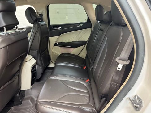 Used 2017 Lincoln MKC Reserve image 16