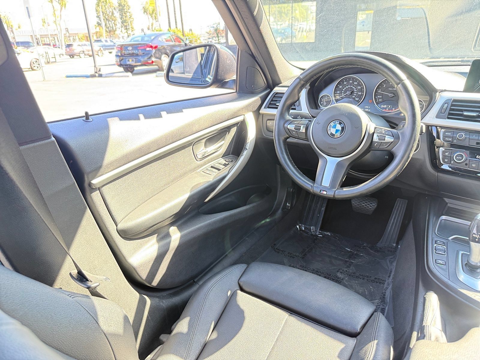 Used 2016 BMW 320i Sedan RWD image 18