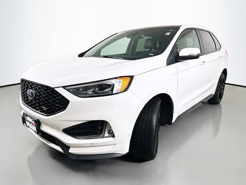 Used 2020 Ford Edge ST w/ Equipment Group 401A image 3