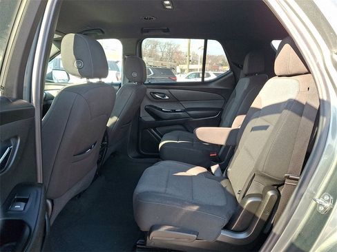 Certified 2023 Chevrolet Traverse LT image 10