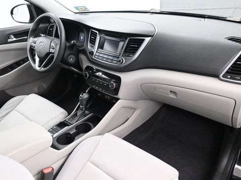 Used 2017 Hyundai Tucson SE image 21