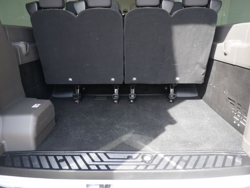 Used 2022 Ford Transit 350 XLT RWD image 19