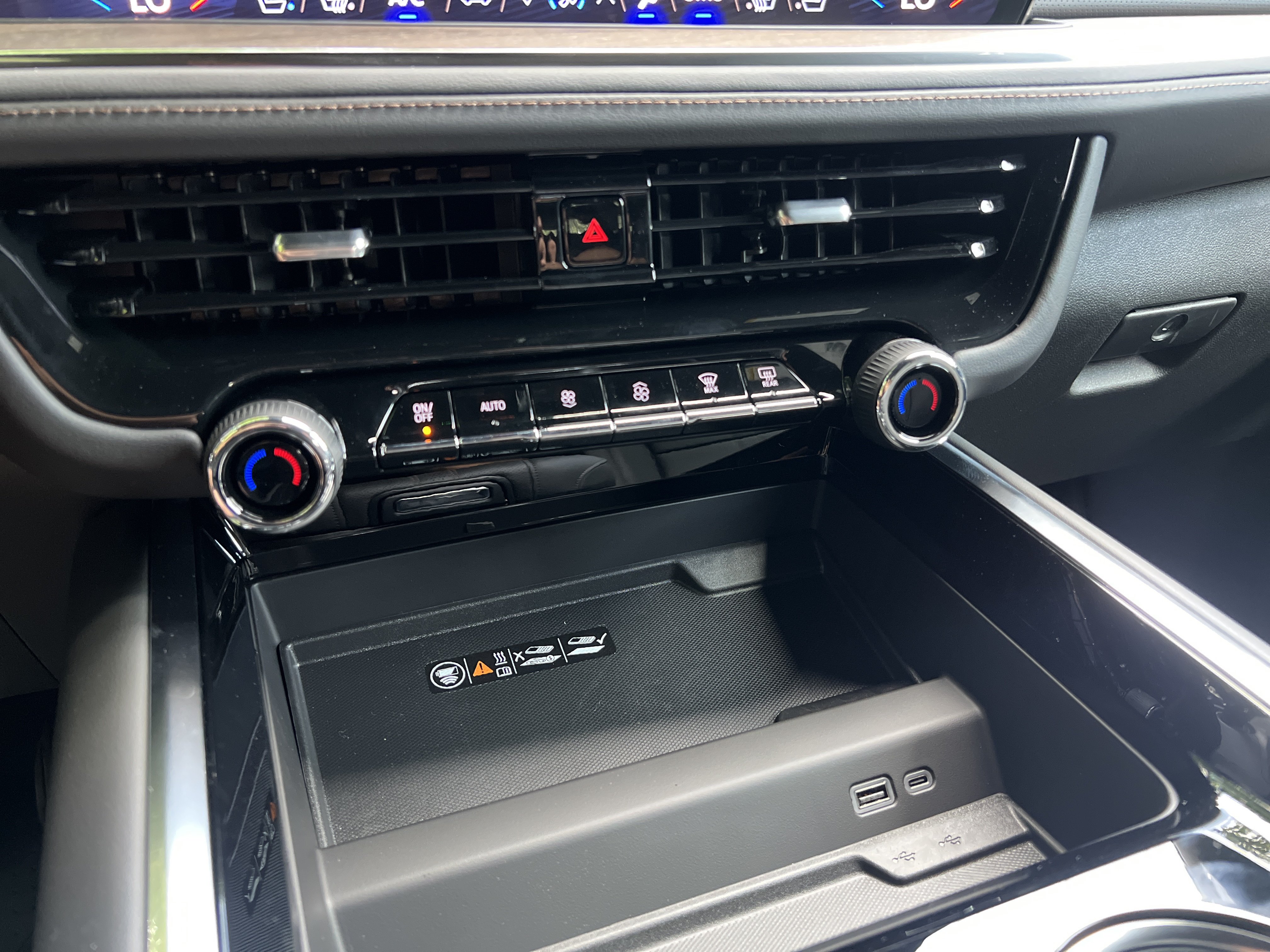 New 2026 Chevrolet Tahoe High Country AWD/4WD image 26
