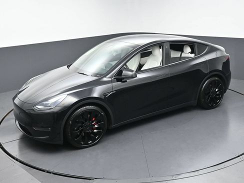 Used 2022 Tesla Model Y Performance AWD/4WD image 40
