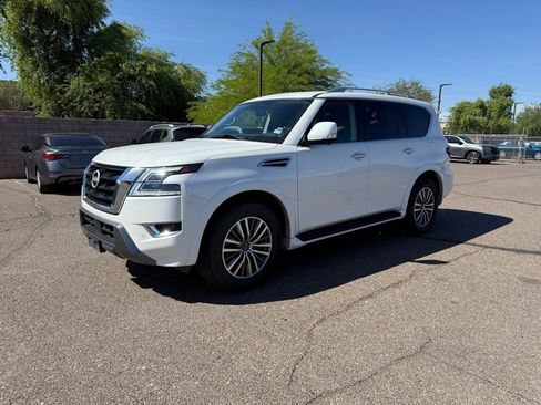Used 2024 Nissan Armada SL w/ Captain's Chairs Package image 1