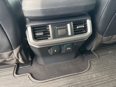 Used 2023 Ford F150 Lariat w/ Equipment Group 502A High image 18