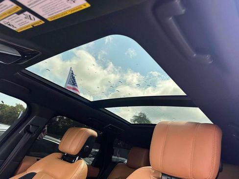 Used 2018 Land Rover Range Rover Sport Supercharged AWD/4WD image 21