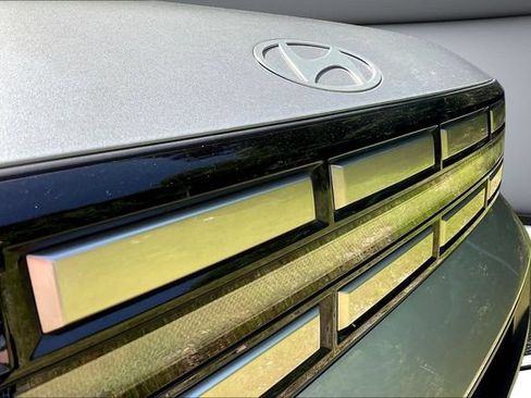 Used 2025 Hyundai Santa Fe SEL FWD image 35