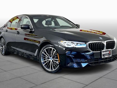 Used 2023 BMW 530e xDrive image 2