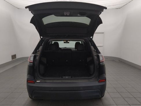 Used 2020 Jeep Cherokee Latitude Plus w/ Travel & Safety Group FWD image 29