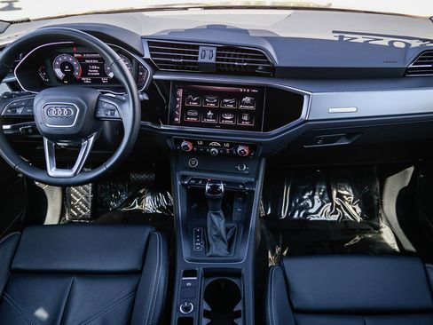 Certified 2024 Audi Q3 2.0T Premium image 12