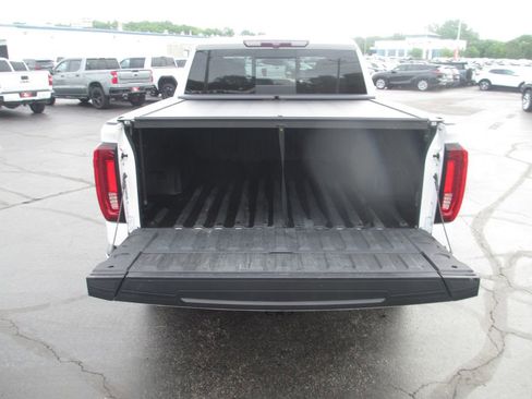 Used 2022 GMC Sierra 1500 Denali AWD/4WD image 9