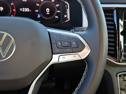 Certified 2023 Volkswagen Atlas SE w/ Panoramic Sunroof Package image 18