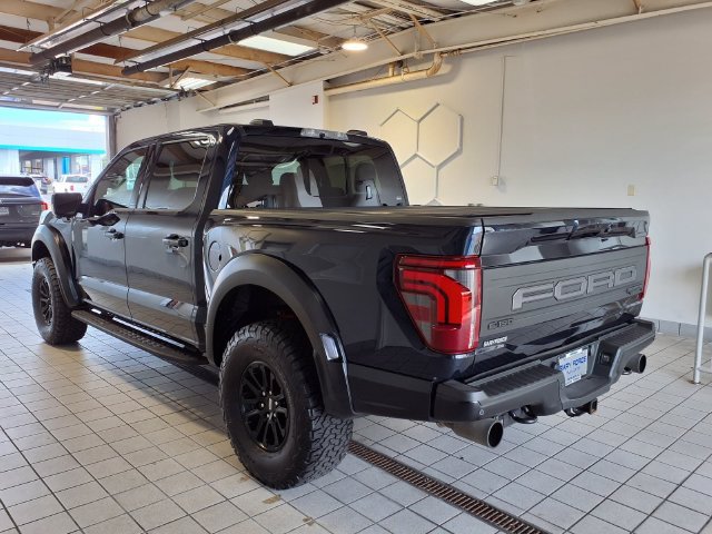Used 2025 Ford F150 Raptor AWD/4WD image 32