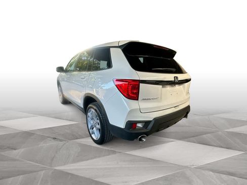 Used 2025 Honda Passport EX-L image 6