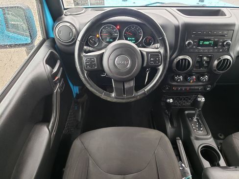 Used 2017 Jeep Wrangler Unlimited Sport w/ Quick Order Package 24S AWD/4WD image 18