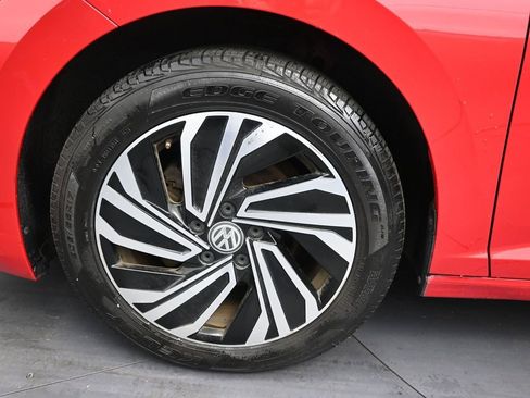 Used 2020 Volkswagen Jetta SEL image 9