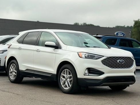 Used 2024 Ford Edge SEL w/ Convenience Package AWD/4WD image 32