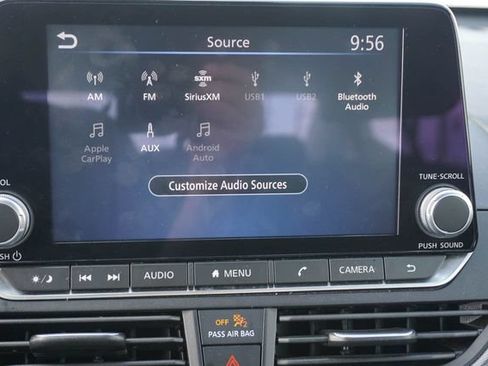 Used 2024 Nissan Altima 2.5 SR FWD image 11