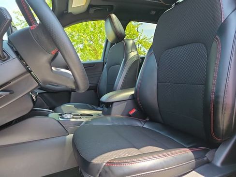 Used 2024 Ford Escape ST-Line w/ Tech Pack #1 FWD image 16