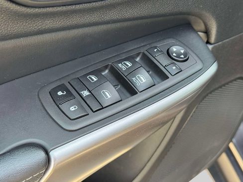 Used 2021 Jeep Cherokee Limited w/ Elite Package AWD/4WD image 15