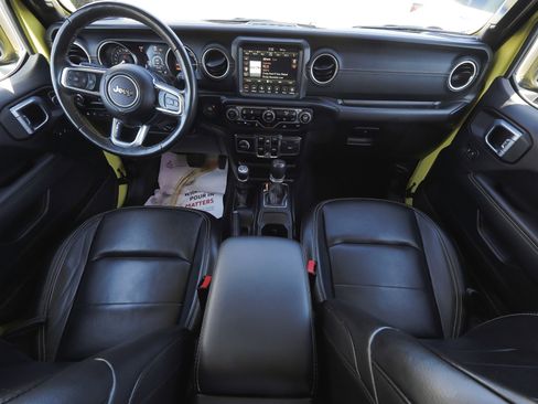 Used 2023 Jeep Wrangler Unlimited Sahara w/ Cold Weather Group image 34