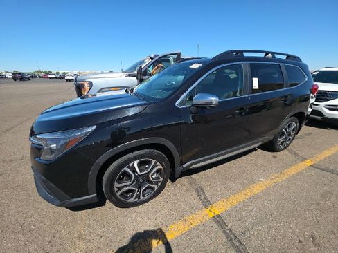Used 2023 Subaru Ascent Limited w/ Technology Package AWD/4WD image 2