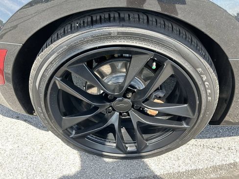 Used 2024 Chevrolet Camaro LT RWD image 9