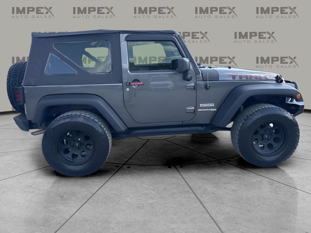 Used 2018 Jeep Wrangler Sport AWD/4WD image 7