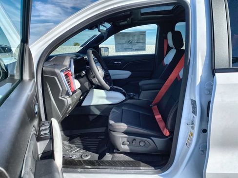 New 2026 GMC Canyon AT4X AWD/4WD image 32