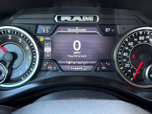 Used 2019 RAM 1500 Laramie AWD/4WD image 23
