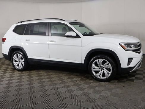 Used 2023 Volkswagen Atlas SE image 14