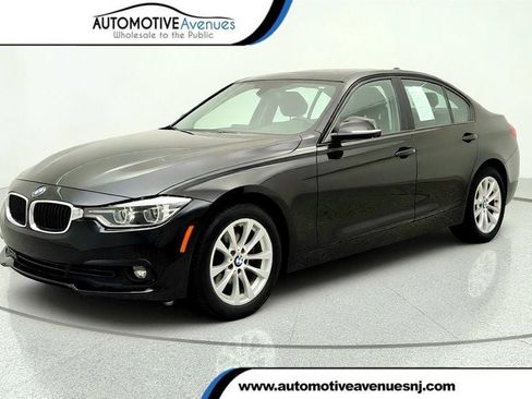 Used 2018 BMW 320i xDrive Sedan w/ Convenience Package AWD/4WD image 1