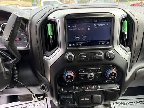 Used 2021 Chevrolet Silverado 2500 LT w/ Convenience Package AWD/4WD image 19