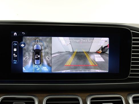 Used 2025 Mercedes-Benz GLS 450 4MATIC image 35