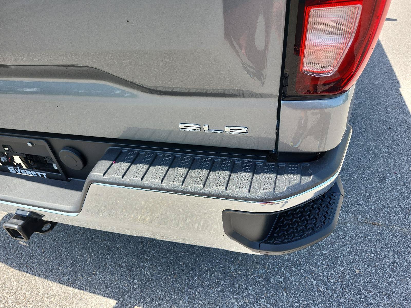 New 2026 GMC Sierra 1500 SLE AWD/4WD image 6