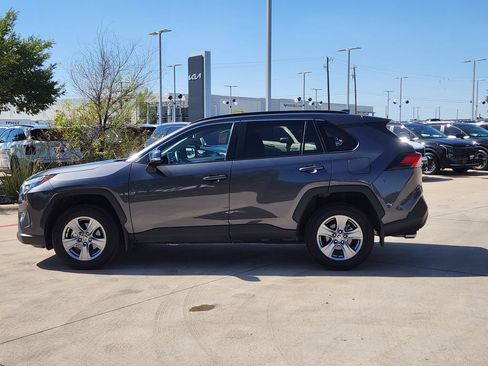 Used 2024 Toyota RAV4 XLE w/ Convenience Package FWD image 12