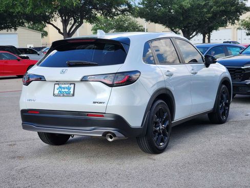 Used 2024 Honda HR-V Sport image 6