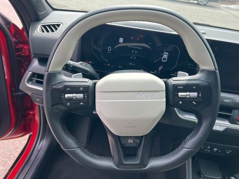 Certified 2025 Kia K4 GT-Line w/ GT-Line Premium Package image 15