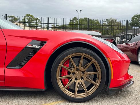 Used 2016 Chevrolet Corvette Z06 w/ 3LZ Preferred Equipment Group image 14