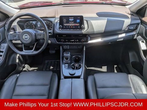 Used 2021 Nissan Rogue SV w/ Premium Package AWD/4WD image 14