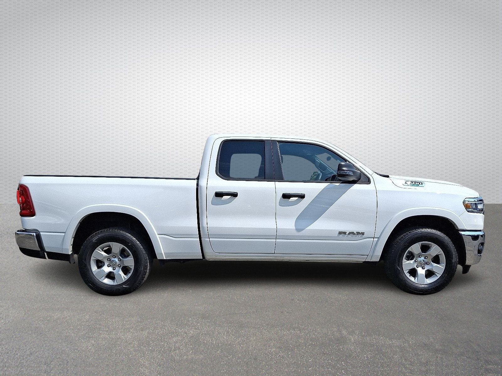 Used 2025 RAM 1500 Big Horn AWD/4WD image 7