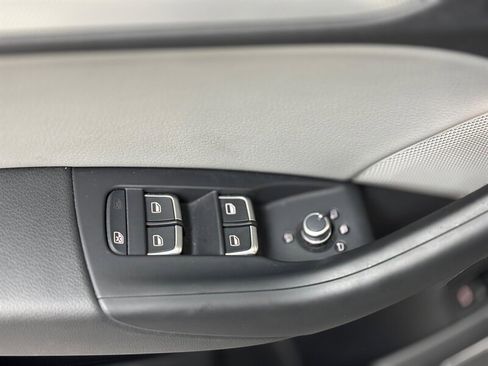 Used 2017 Audi Q3 2.0T Prestige image 14