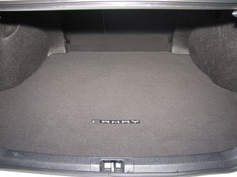 Used 2024 Toyota Camry SE FWD image 16
